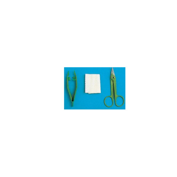 SET PER RIMOZIONE SUTURE CONFEZIONATO IN BLISTER RIGIDO, CONTENENTE FORBICE, PINZA E GARZA