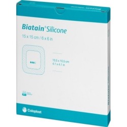 MEDICAZIONE BIATAIN IN SCHIUMA DI POLIURETANO CON BORDO ADESIVO IN SILICONE 15X15 CM 5 PEZZI