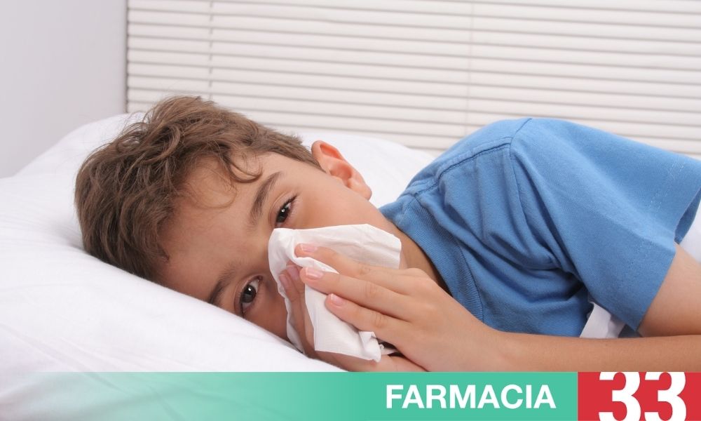 Affrontare l'Inverno: Integratori e Rimedi Farmacia33 contro Raffreddori e Influenza