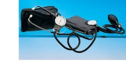 SFIGMOMANOMETRO ANEROIDE AD ALTA PRECISIONE CON FONENDOSCOPIO  BRACCIALE CON CHIUSURA IN VELCRO  CUSCINETTO IN GOMMA  SOFFIERIA COMPLETA DI VALVOLA - FARMACIA33