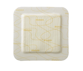 MEDICAZIONE BIATAIN IN SCHIUMA DI POLIURETANO CON BORDO ADESIVO IN SILICONE 10X10 CM 10 PEZZI - FARMACIA33