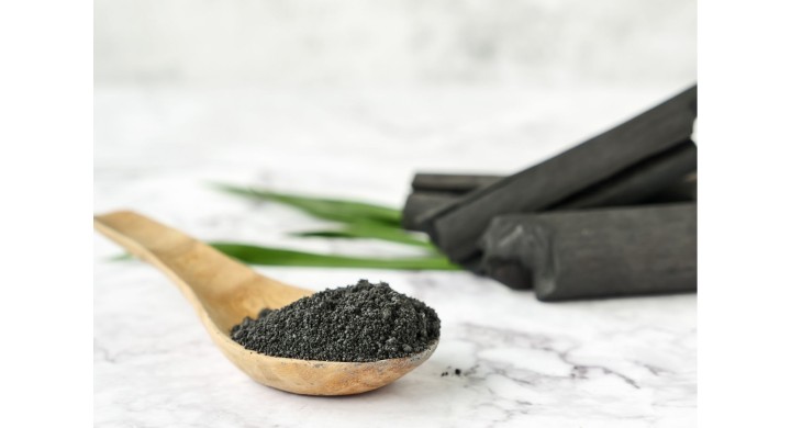 Carbone vegetale proprietà intestino, dose giornaliera